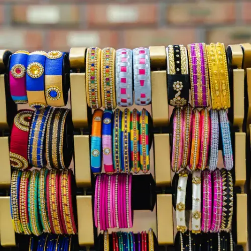 Elegant bracelets and traditional bangles for women - Goods Loot